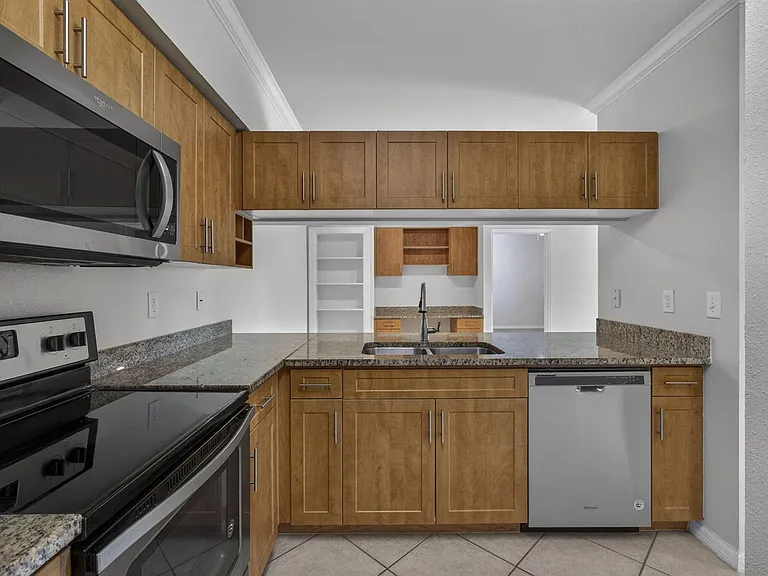 6510 Emerald Dunes Dr #308 — Photo 10