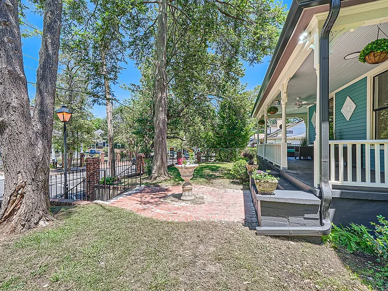 964 Oglethorpe Ave SW — Photo 15
