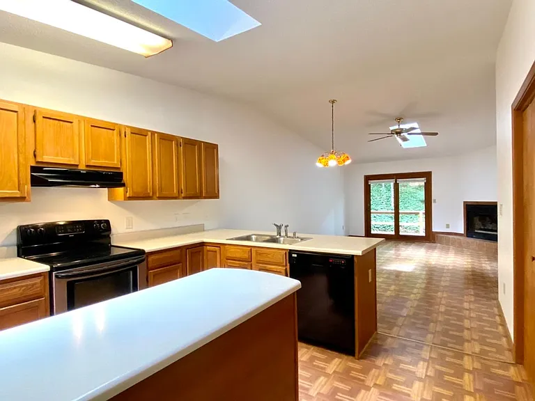 41 Woodhaven Rd — Photo 4