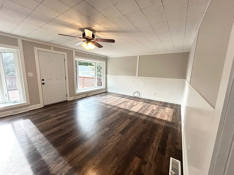 640 N Grant St — Photo 10