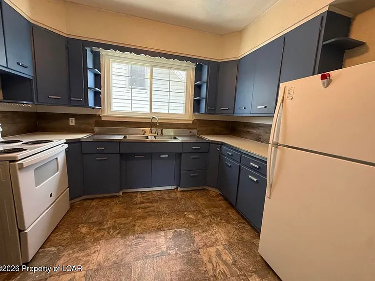601 Dean St #2 — Photo 2