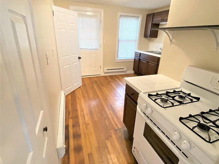 207 K St #2 — Photo 4