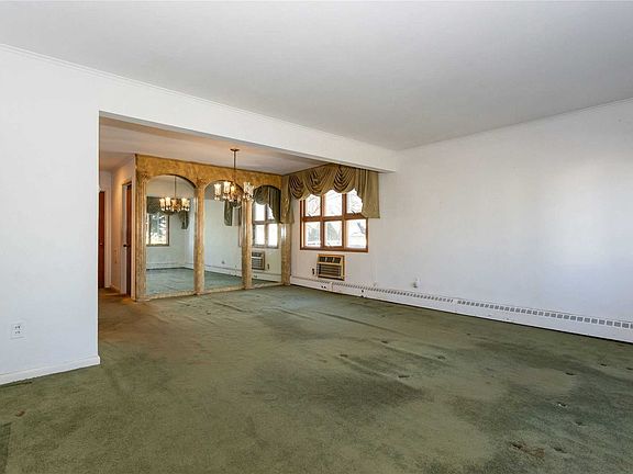 4th image of 50 Chestnut Ave