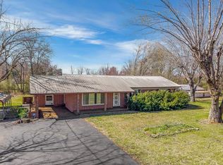 5373 Village Rd, Cookeville, TN 38506