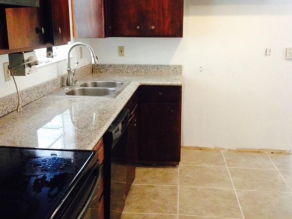 3rd image of 222 San Bernardino Ct