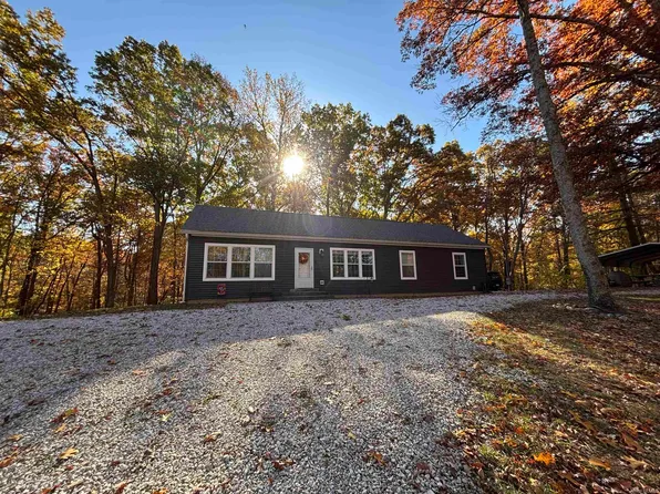 9451 S Chapel Hill Rd, Heltonville, IN 47436