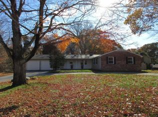 120 Juniper Dr, North Kingstown, RI 02852