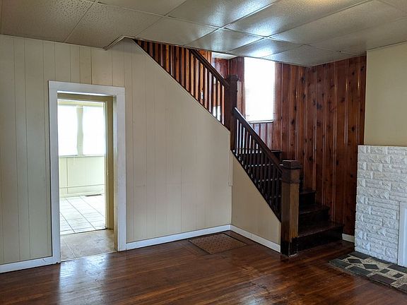 3rd image of 817 N Gladstone Ave
