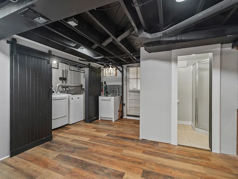 8126 Kirkwall Ct — Photo 5