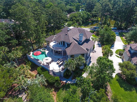 3rd image of 54 Bear Creek Dr