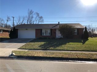 231 Porter Dr, Englewood, OH