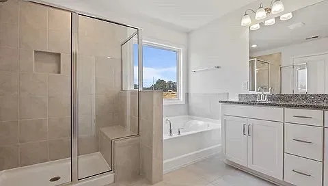4 bed, 2439 sqft, $2,650 — Photo 4