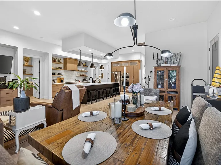 4718 E Goldstone Dr — Photo 13