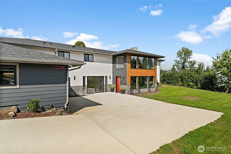 2nd image of 12208 SE 192nd Street