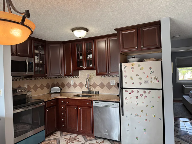 115 Water St #13 — Photo 11