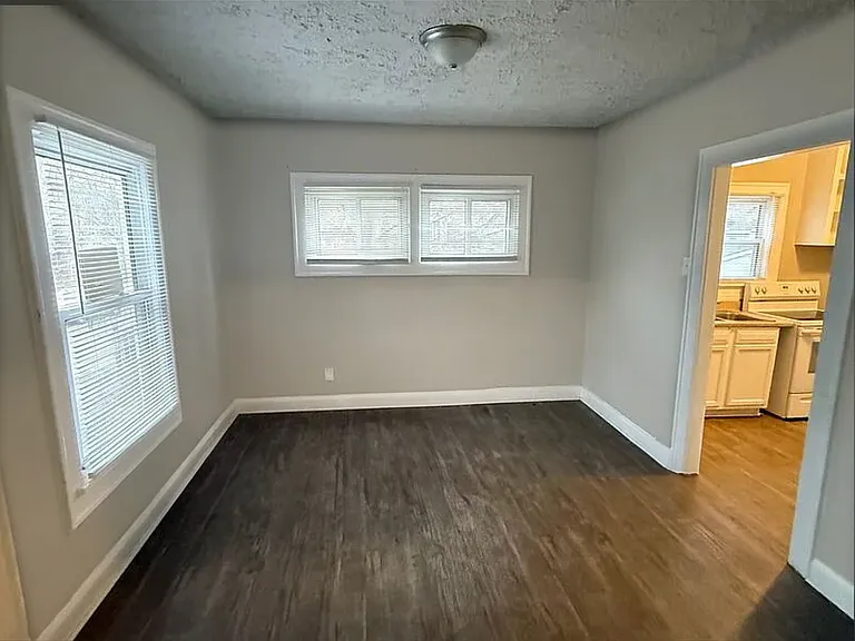 1522 N Tacoma Ave — Photo 5