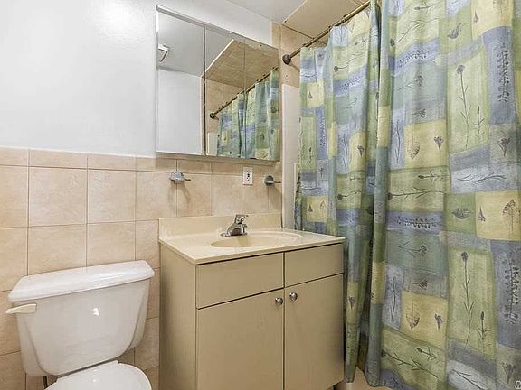 4th image of 57-24 164th St Floor 1