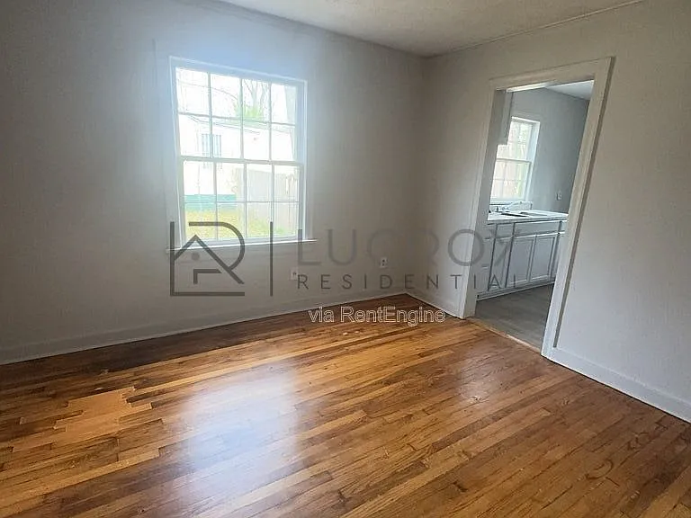 4426 Desoto St — Photo 17