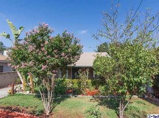 10547 Rhodesia Ave, Sunland, CA 91040