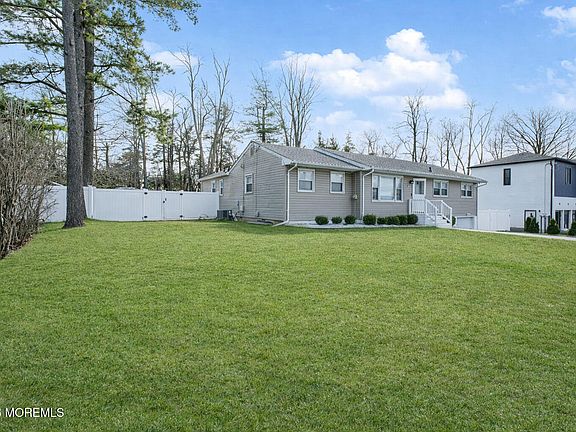 4th image of 2 Pension Road