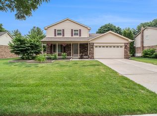 37849 Bristol St, Livonia, MI