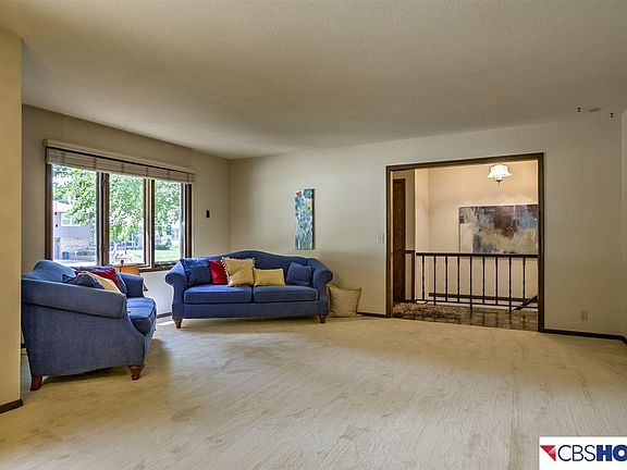 4th image of 1417 S 136th St