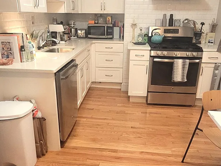 147 Cedar St #1R — Photo 2