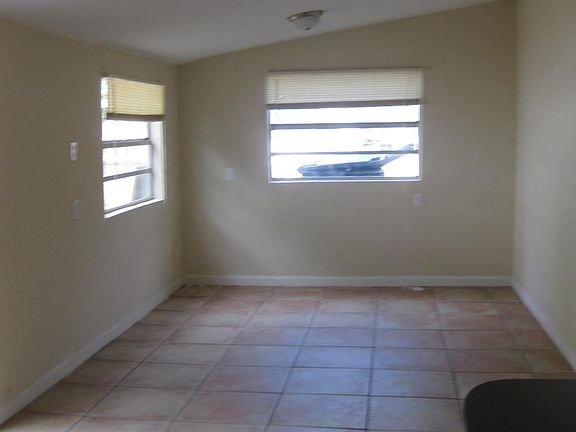 4th image of 5630 Hood St #1