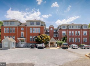 100 Aura Rd APT 311, Clayton, NJ 08312