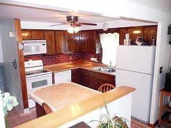 4th image of 374 Wheatridge Dr