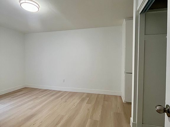 5th image of 1401 W 169th St APT 10