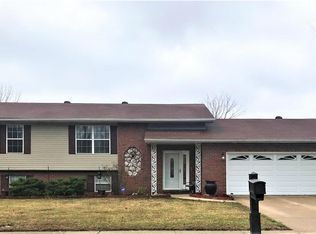 1918 Marseilles Dr, Cahokia, IL 62206