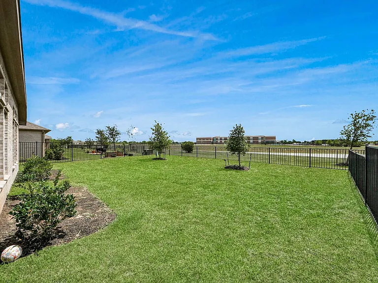 1614 Sequoia Run Dr — Photo 41