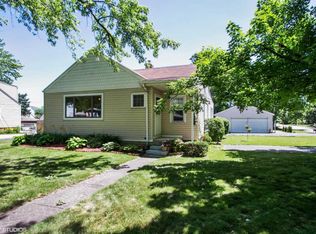 8235 Rutledge St, Merrillville, IN 46410