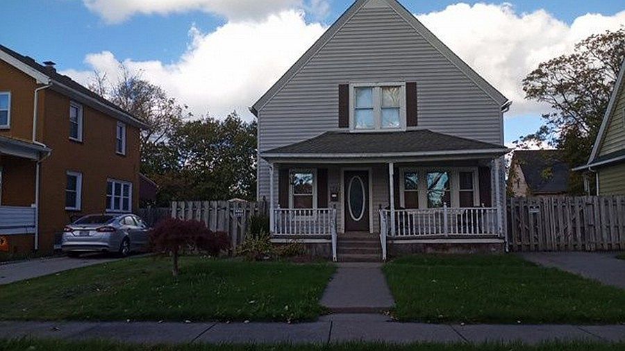 1st image of 1781 E 33rd St