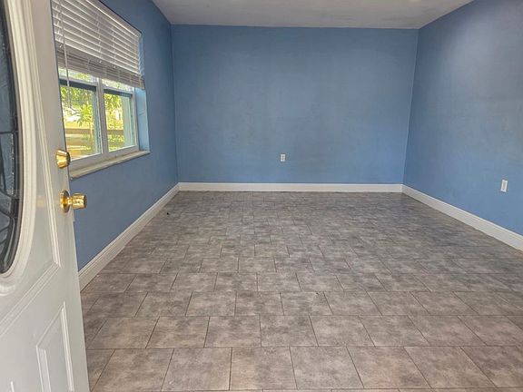 5th image of 3614 6th Ave S