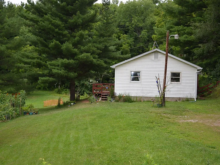 989 Old US Highway 33 — Photo 2