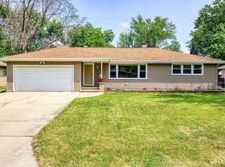918 Baldwin St, Neenah, WI 54956