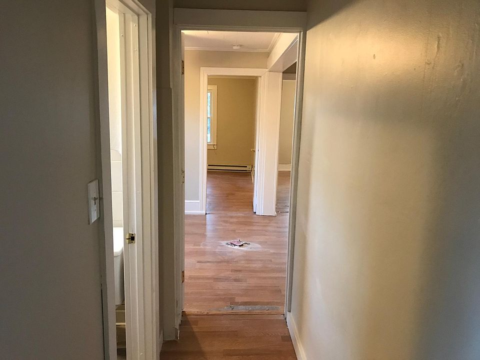 1st image of 571 Lincoln St #6bfjjhg5j