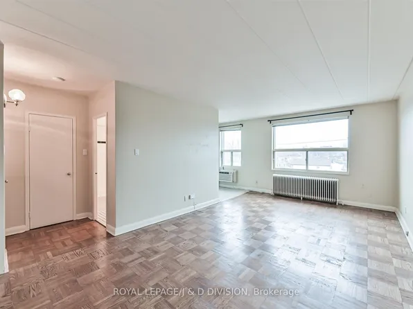 325 Sammon Ave, Toronto, ON