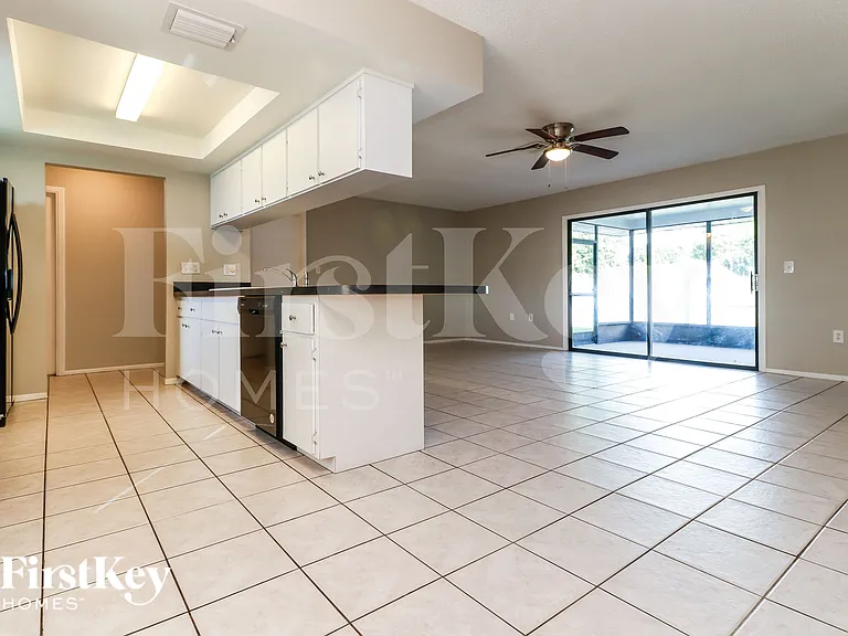 7704 Riverdale Dr — Photo 5