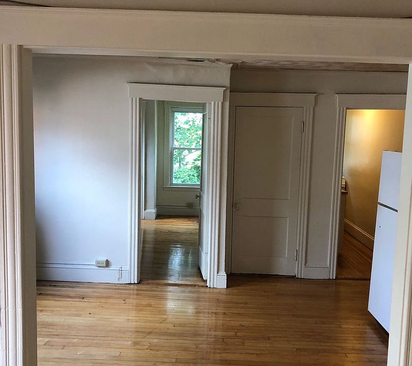 1st image of 493-497 Cumberland Ave #497-9