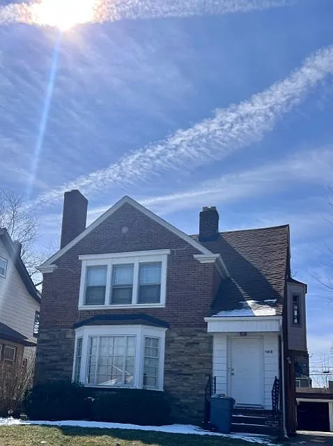 4 bed, 1885 sqft, $1,890 — Photo 2