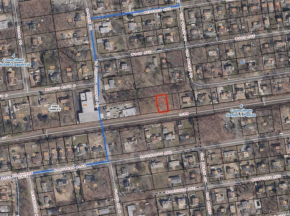 1st image of VL Mastic Boulevard