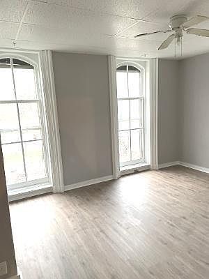 4th image of 66 S Elmwood Dr