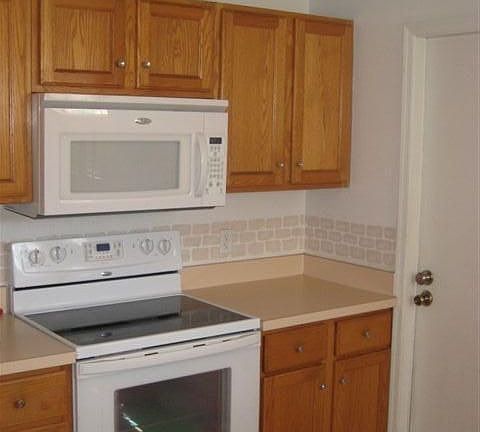 2nd image of 908 River Wind Ave