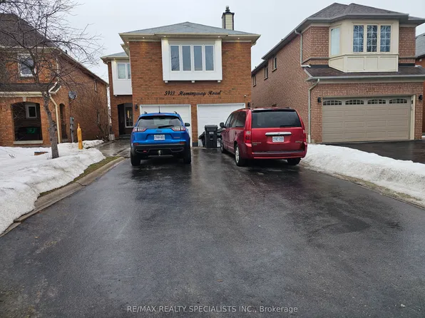5913 Hemingway Rd, Mississauga, ON L5M 5K8