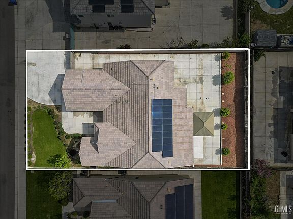 3rd image of 9801 Biscayne Dr