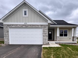 20110 Globe Dr, Lakeville, MN 55044