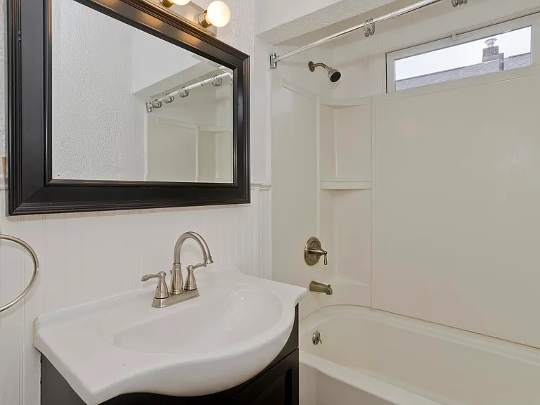 111-115 Groveland St #2 — Photo 20